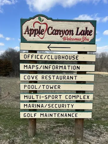 226 Fox Court Apple River IL 61001