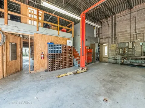 727 1ST Avenue Des Plaines IL 60016