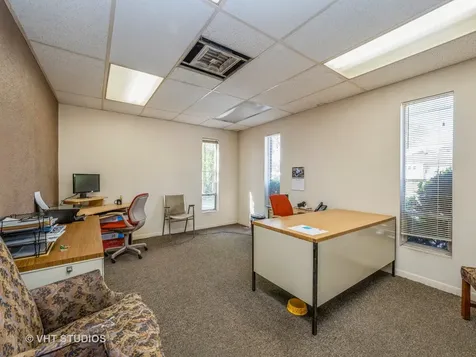 727 1ST Avenue Des Plaines IL 60016