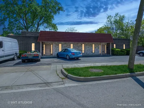 727 1ST Avenue Des Plaines IL 60016