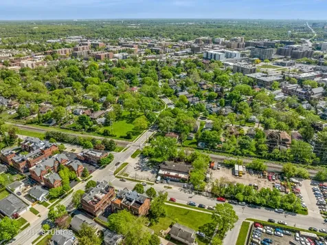 727 1ST Avenue Des Plaines IL 60016