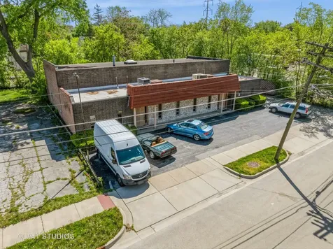 727 1ST Avenue Des Plaines IL 60016