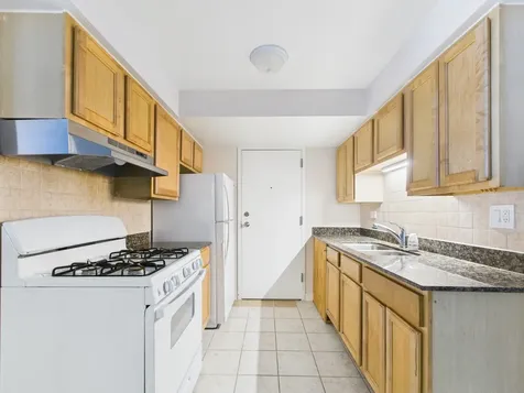 8810 Briar Course Des Plaines IL 60016