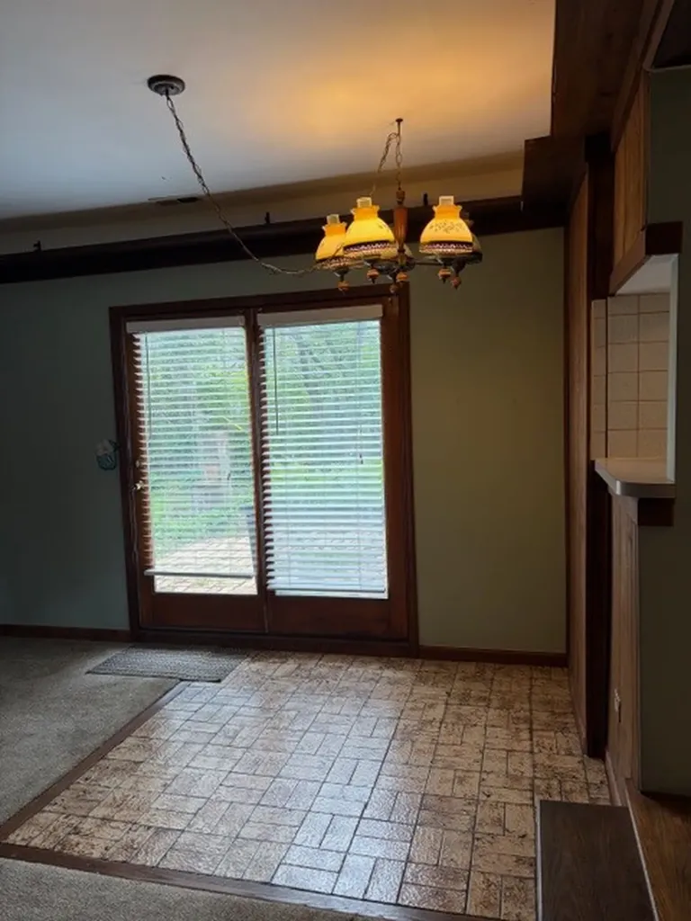 635 East Sunset Avenue Lombard IL 60148