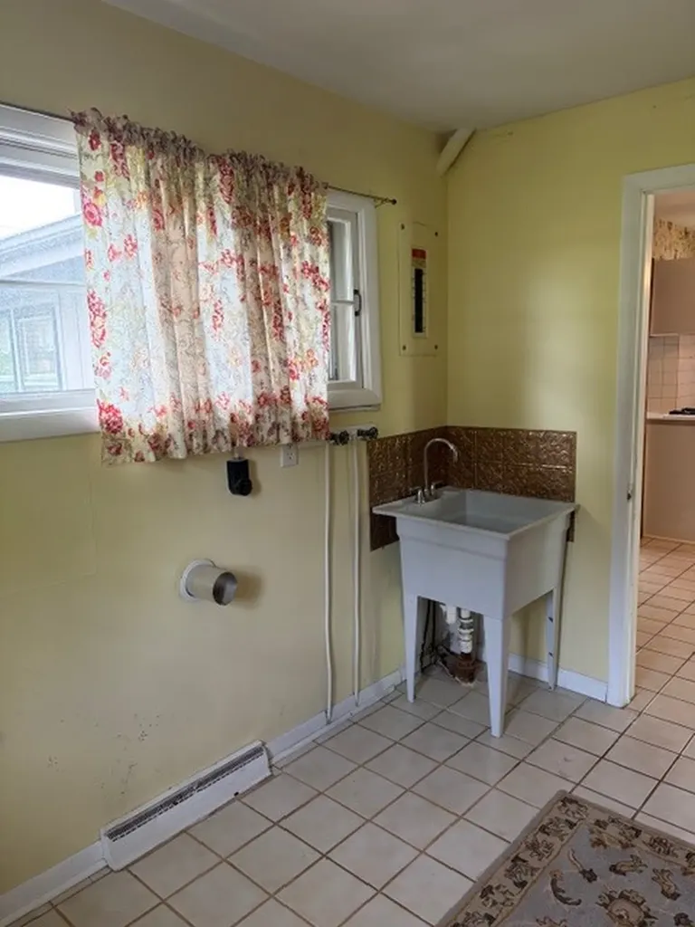 635 East Sunset Avenue Lombard IL 60148