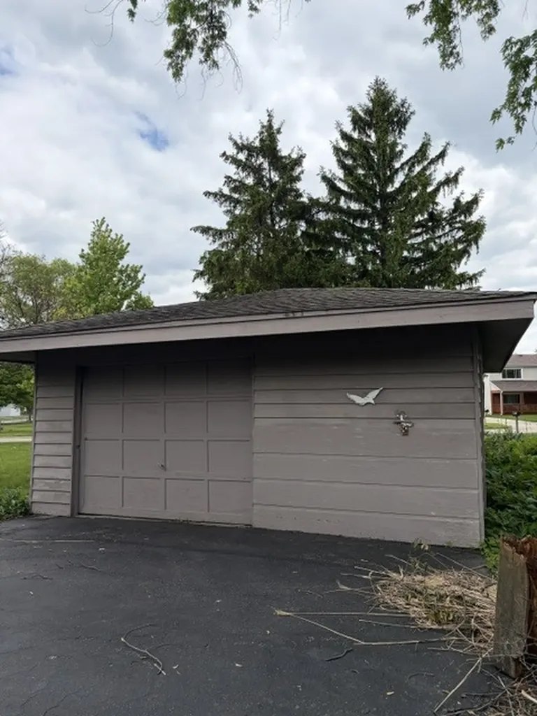 635 East Sunset Avenue Lombard IL 60148