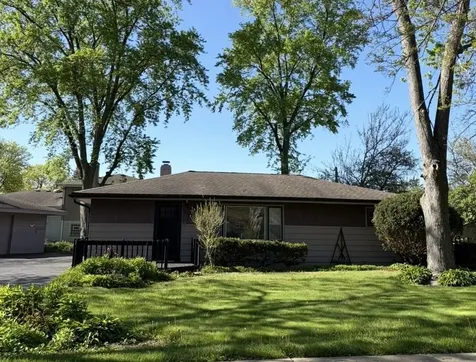 635 East Sunset Avenue Lombard IL 60148