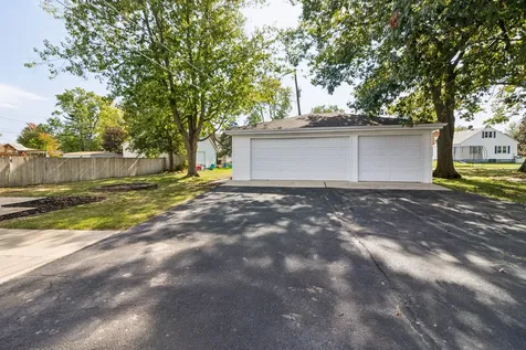 392 West Exchange Street Crete IL 60417