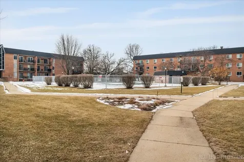 1052 North Mill Street Naperville IL 60563
