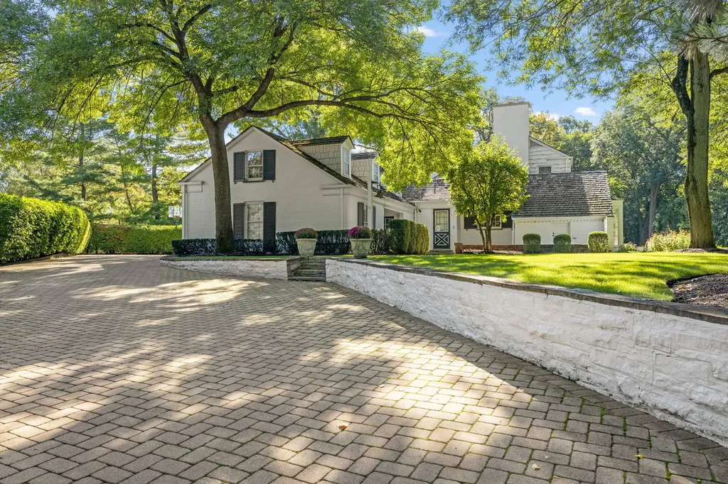 410 Rollingwood Lane Joliet IL 60431