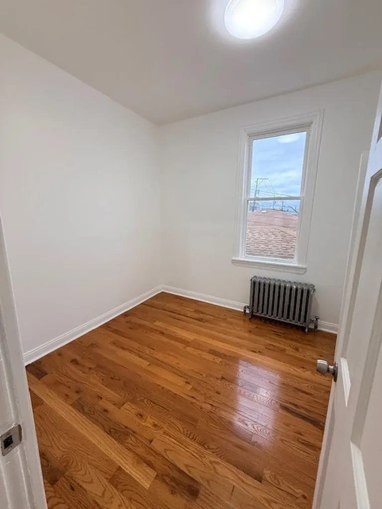 5142 South Campbell Avenue Chicago IL 60632
