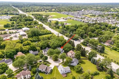 232 Stanton Court W Buffalo Grove IL 60089