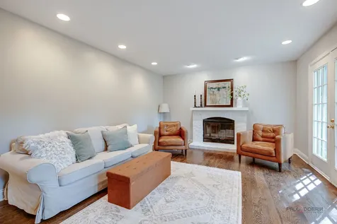 232 Stanton Court W Buffalo Grove IL 60089