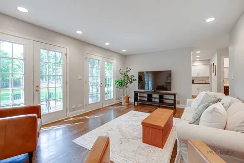 232 Stanton Court W Buffalo Grove IL 60089