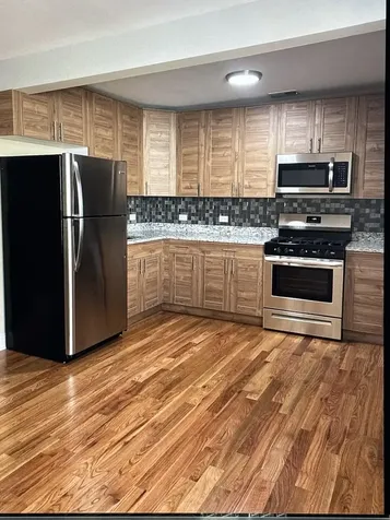 2567 South Emerald Avenue Chicago IL 60616