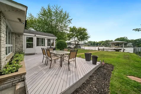 1515 North River Road Mchenry IL 60051