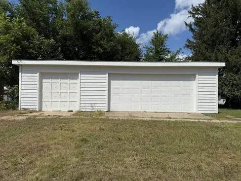 302 West Cook Street Sheffield IL 61361