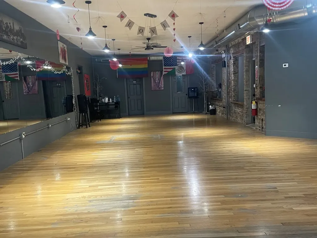 5844-5848 West Montrose Avenue Chicago IL 60634