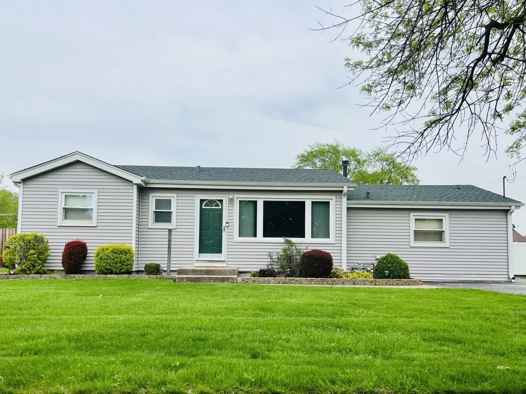 8605 Leclaire Avenue Burbank IL 60459