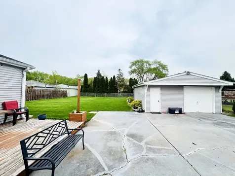 8605 Leclaire Avenue Burbank IL 60459