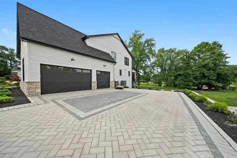 15W670 83RD Street Burr Ridge IL 60527
