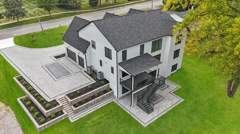 15W670 83RD Street Burr Ridge IL 60527