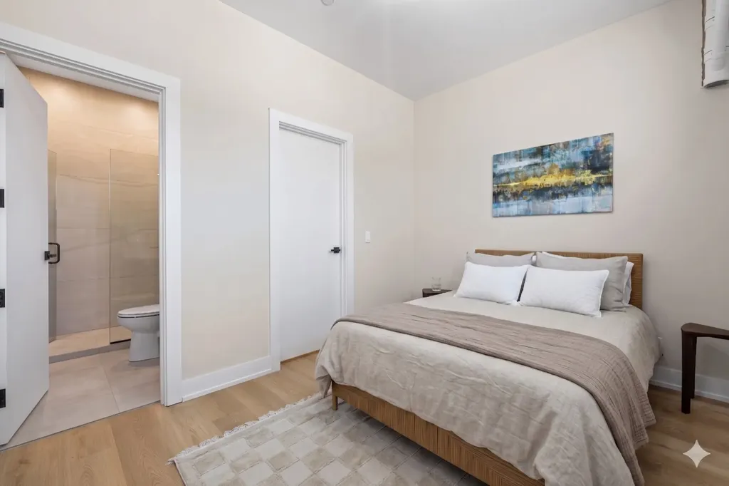 3249 South Calumet Avenue Chicago IL 60616