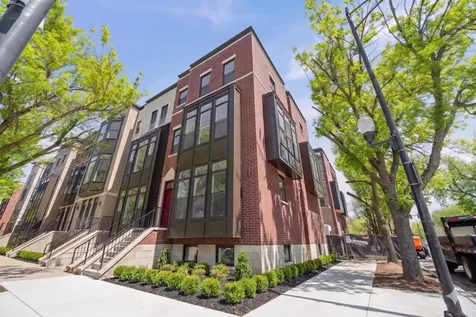 3249 South Calumet Avenue Chicago IL 60616