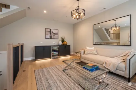 3249 South Calumet Avenue Chicago IL 60616
