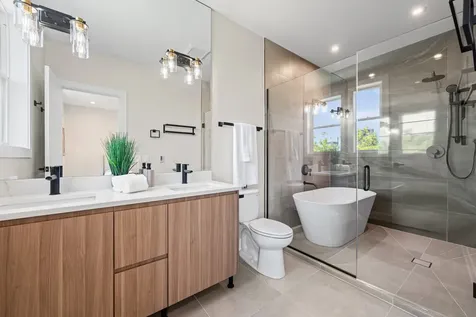 3249 South Calumet Avenue Chicago IL 60616