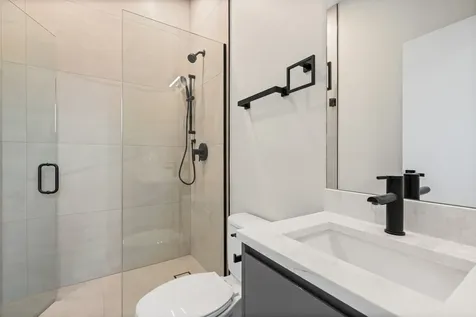 3249 South Calumet Avenue Chicago IL 60616