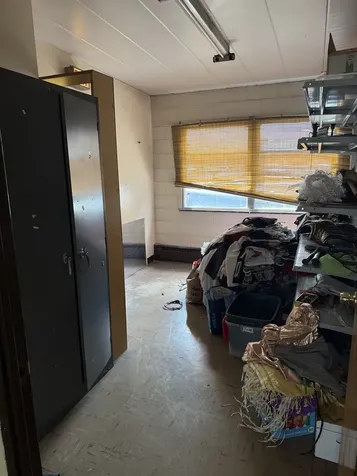 10324 South Avenue J Chicago IL 60617