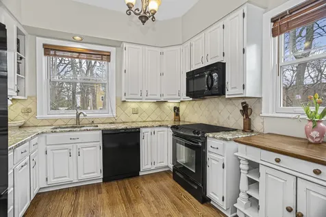 2078 Linden Avenue Highland Park IL 60035