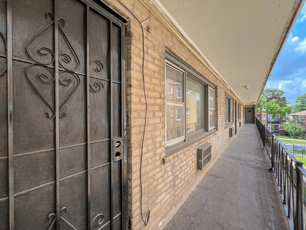 7727 South Colfax Avenue Chicago IL 60649