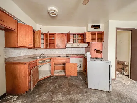 7727 South Colfax Avenue Chicago IL 60649
