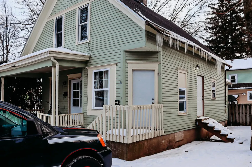 1258 South Galena Avenue Freeport IL 61032