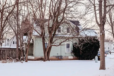 1258 South Galena Avenue Freeport IL 61032