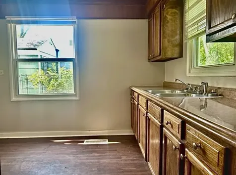 308 Shabbona Drive Park Forest IL 60466