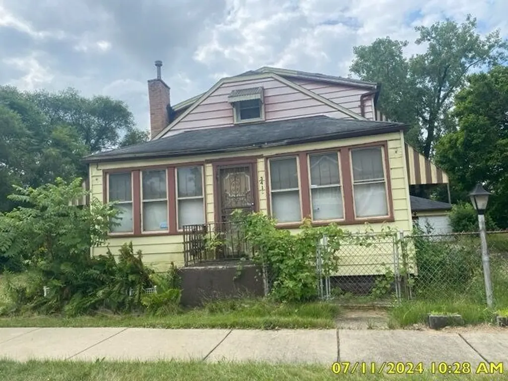 3415 West 136th Place Robbins IL 60472