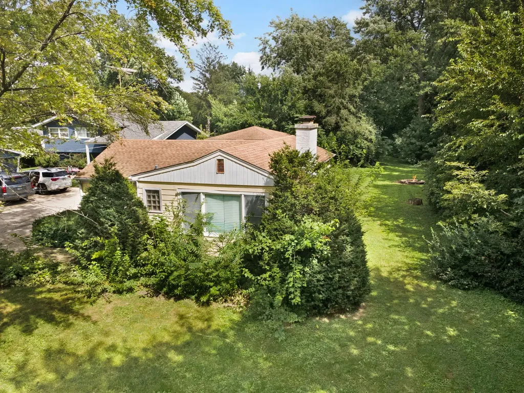 6295 Woodward Avenue Downers Grove IL 60516