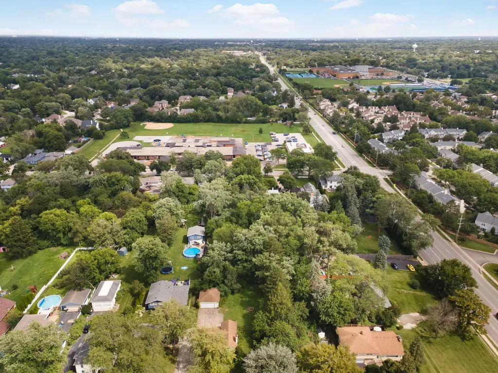6295 Woodward Avenue Downers Grove IL 60516