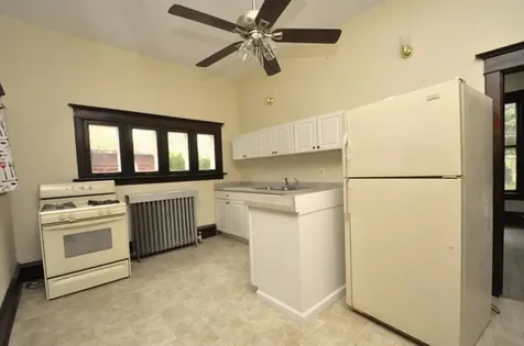112 West Hickory Street Streator IL 61364