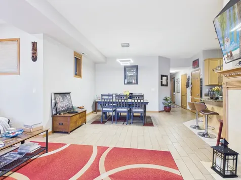 4336 South Saint Lawrence Avenue Chicago IL 60653