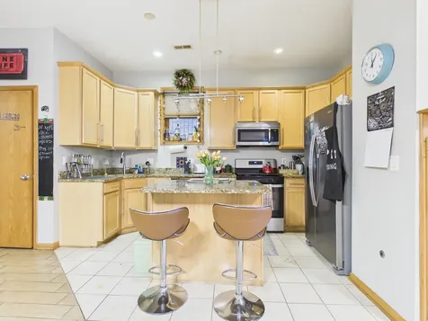4336 South Saint Lawrence Avenue Chicago IL 60653