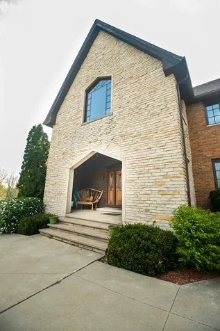 1131 Fourth Avenue Dixon IL 61021