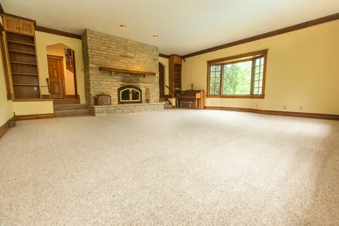 1131 Fourth Avenue Dixon IL 61021