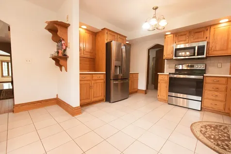 1131 Fourth Avenue Dixon IL 61021