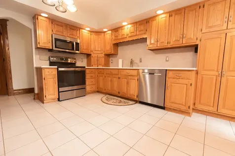 1131 Fourth Avenue Dixon IL 61021