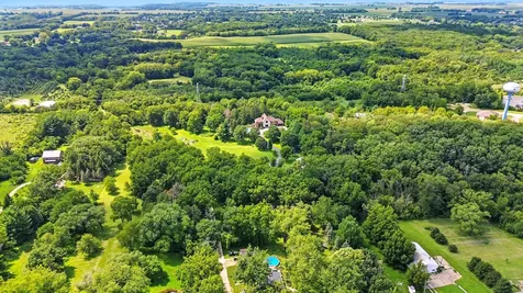 1131 Fourth Avenue Dixon IL 61021