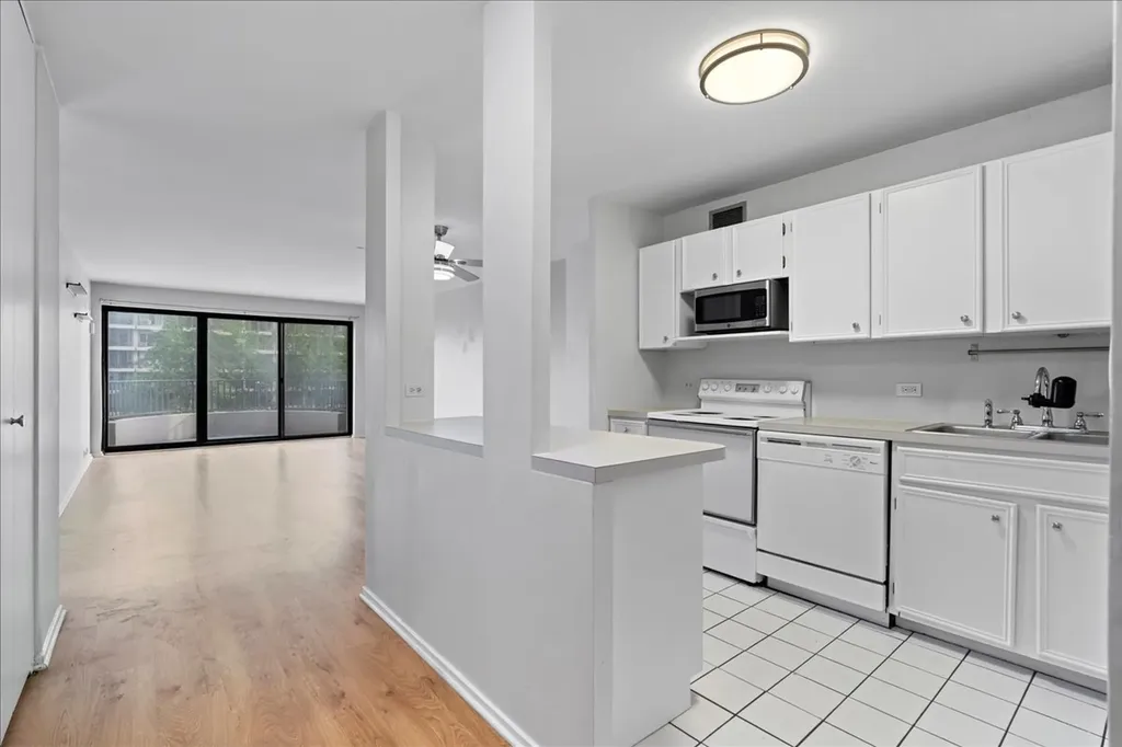 2020 North Lincoln Park West Street Chicago IL 60614